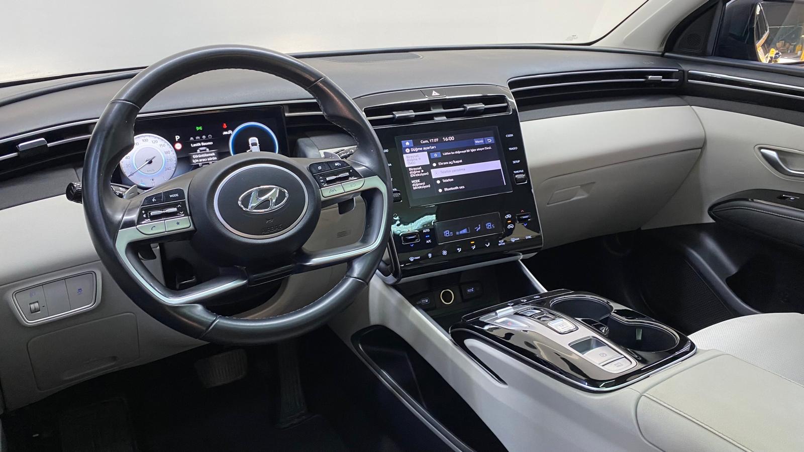 HYUNDAI TUCSON 15